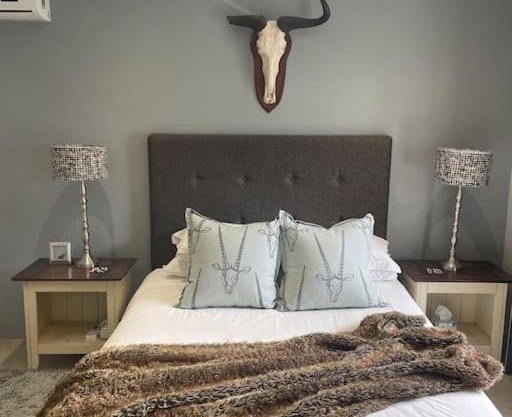 Contemporary & Spacious Courtyard Unit