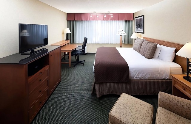 Convenient Location! Onsite Pool, Near Northwest Montana History Museum!