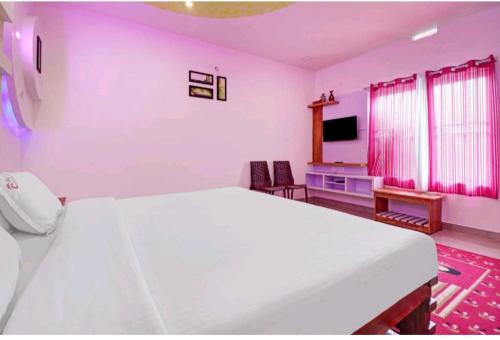 Coorg Crown Palace Resort kushalnagar