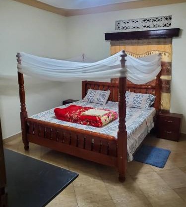 Corner House Inn Entebbe,Bunono,katabi