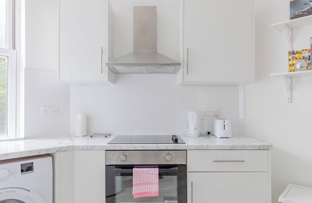 Cosy 1BD First Floor Flat near Tower Bridge