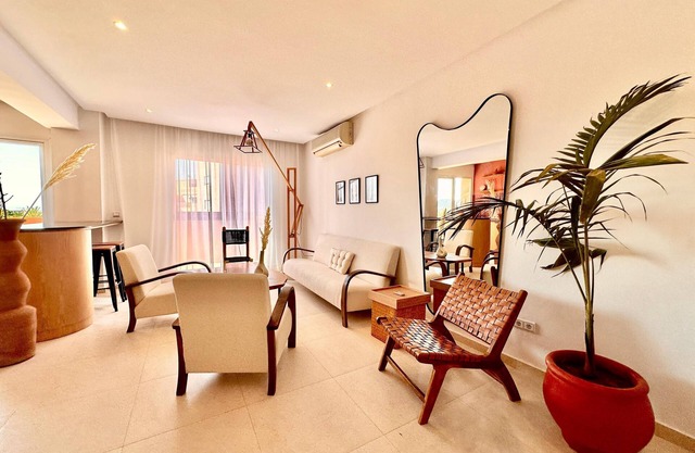 Cosy 2BR Central Guéliz Piscine + FIBRE/Parking