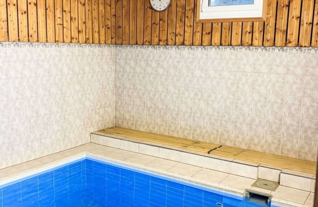 Cosy apartment for 4 guests with WIFI, pool, TV, balcony, panoramic view and parking