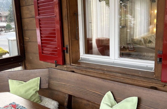 Cosy apartment for 8 people with hot tub, WIFI, TV, balcony and pets allowed