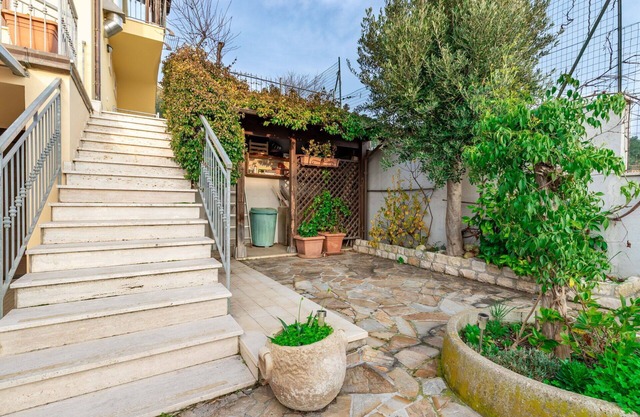 Cosy apartment with A/C, WIFI, TV, terrace, panoramic view, parking, close to Porto Recanati