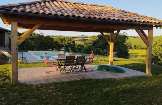 Cosy cottage in the heart of nature with swimming pool