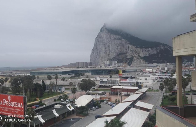 Cosy flat for comfy stay - Gib Rock View 3