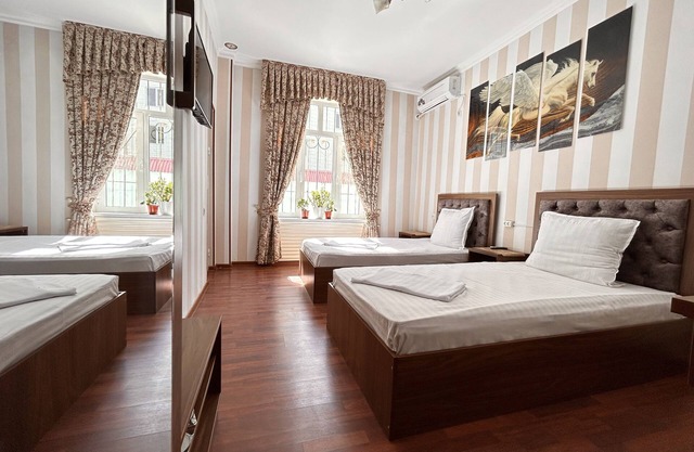 Cosy hotel rooms -5 minutes walking to iconic places Samarkand
