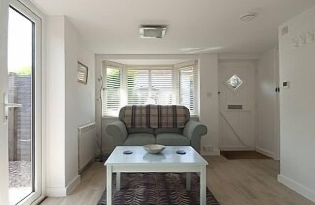 Cosy Property In Quiet Part Of Town