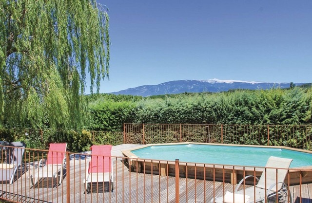 Cottage at Marmoiron in the countryside near Bédoin and the Mont Ventoux