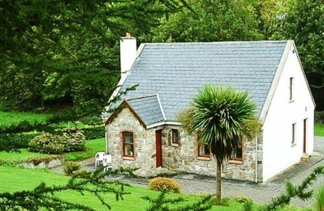 Cottage Cornode, Castlelough