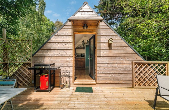 Cottage 'Gite Nichoir 2ad Et 2 Enf' with Private Terrace, Shared Garden and Wi-Fi