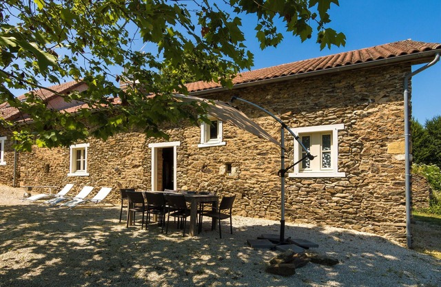 Cottage in Chaleix near Forest & Lake