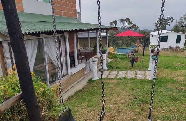 Country area families and groups of friends ideal to rest.