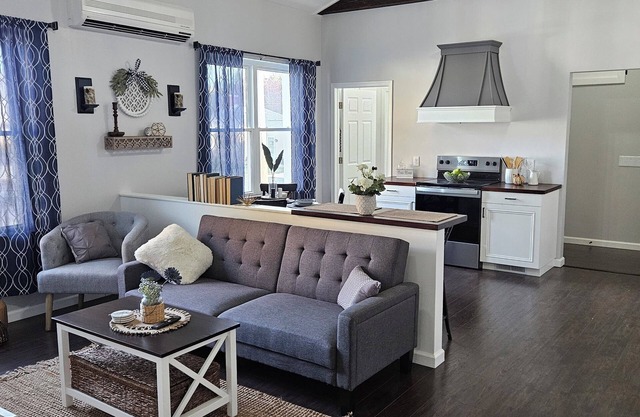 Country charm and modern finishes with beautiful open living and dining areas