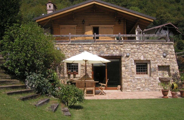Country cottage, stone cottage on garden with lake view, apartment.