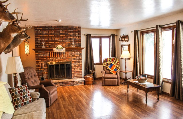 Country home with no pet fees!