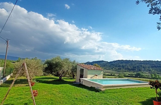 Country house 5 minutes from the foot of the Ventoux