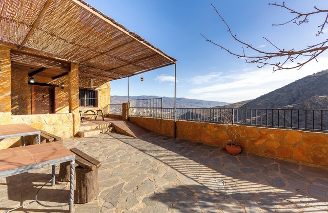 Country House 'Casa Rural La Jirola-El Balcón' with Mountain View, Wi-Fi and Air Conditioning
