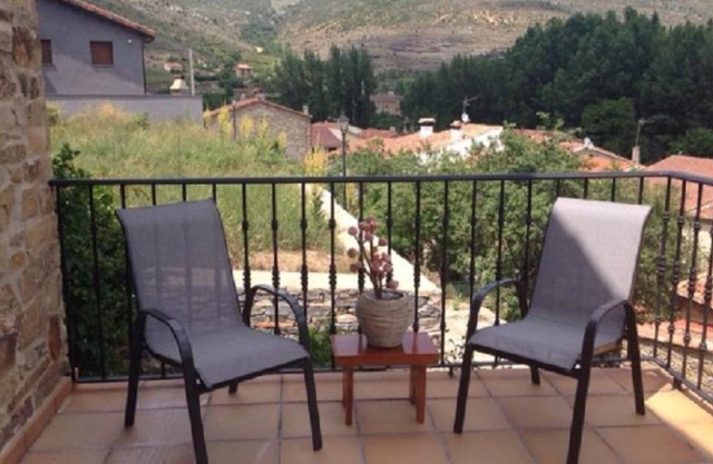 Country House 'El Mirador De Yanguas' with Mountain View, Private Terrace and Wi-Fi