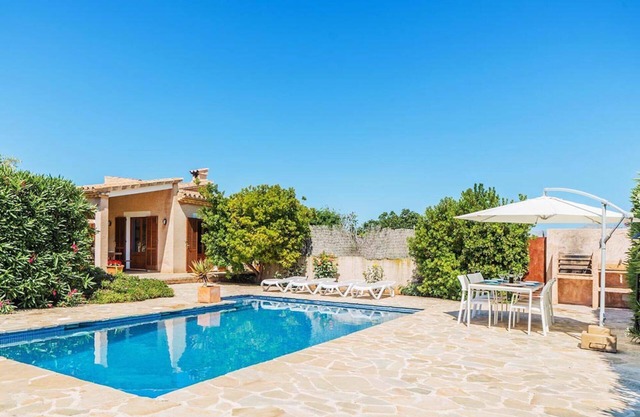 Country House 'Finca Can Xanet' with Mountain Views, Wi-Fi and Air Conditioning