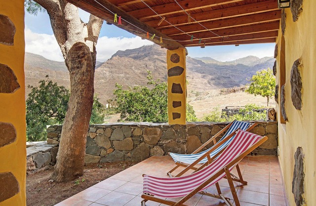 Country House "Finca Los Dioses" in the Heart of Nature with Mountain View, Garden & Terrace