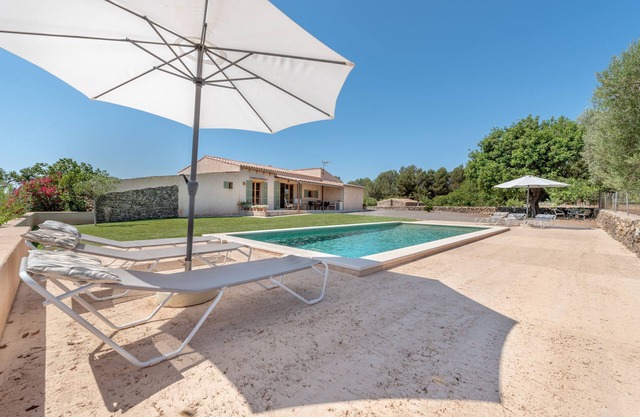 Country House 'Laurel' with Mountain View, Private Pool and Wi-Fi