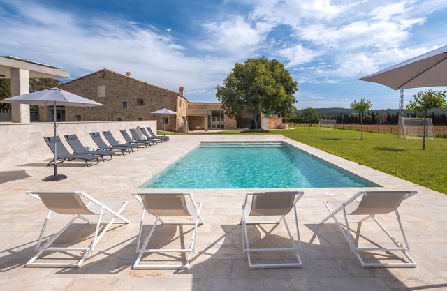 Country House 'Mas Homs' with Private Pool, Wi-Fi and Air Conditioning