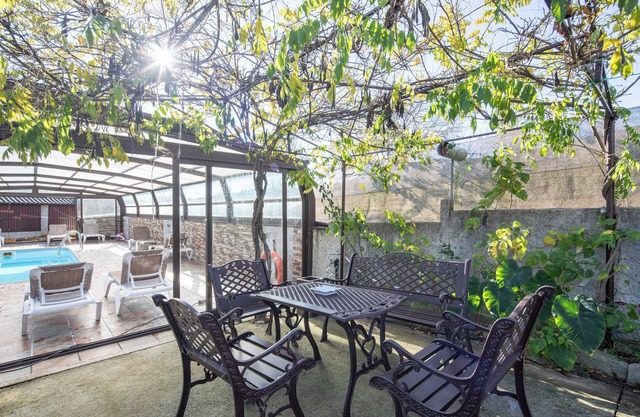 Country House 'Oforno Do Curro-habitación Adaptada' with Mountain View