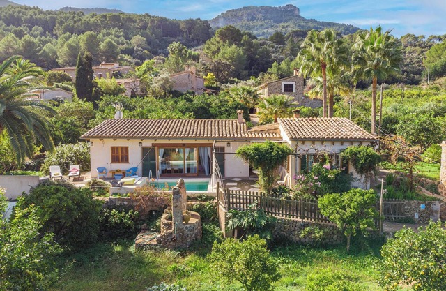 Country House Son Alegre with Pool, Garden & Wi-Fi