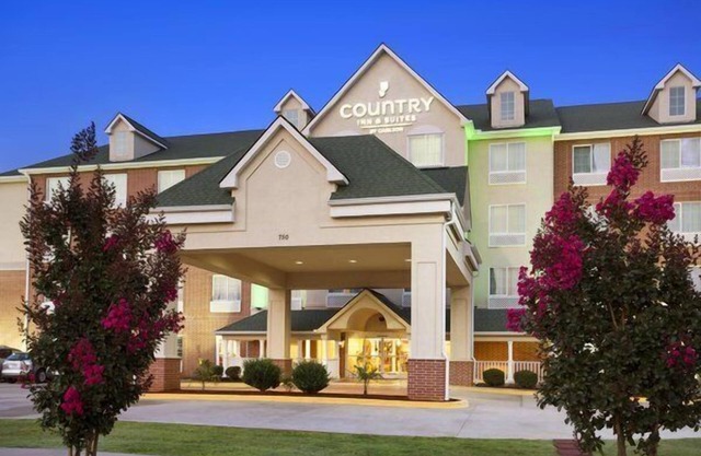 Country Inn & Suites by Radisson, Conway, AR