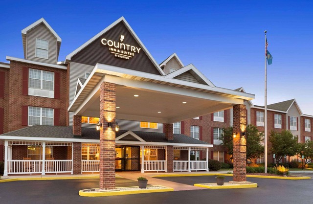 Country Inn & Suites by Radisson Kenosha - Pleasant Prairie