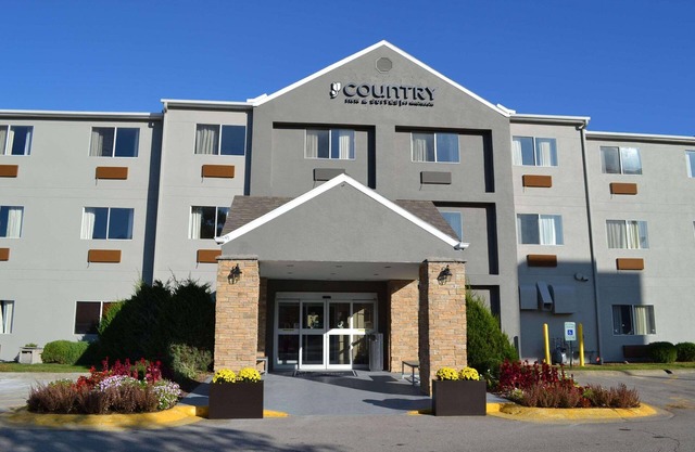 Country Inn & Suites by Radisson, Fairview Heights, IL