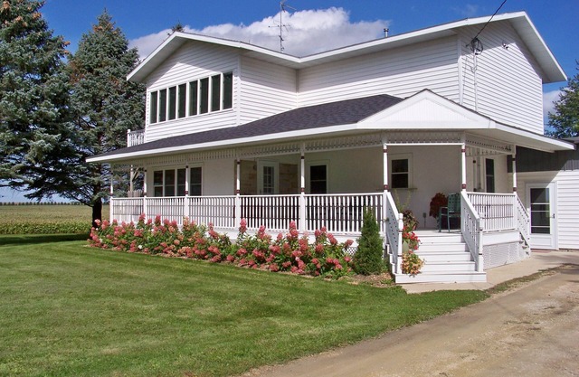 Country Living Getaway at Josie's Guest House