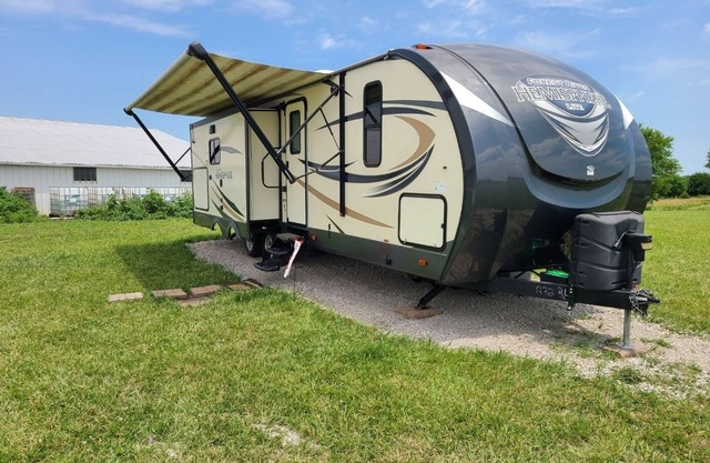 Country Living on 32 Acre Farm