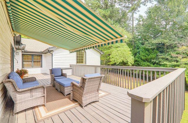 Country Living w/City Style: Suwanee Retreat