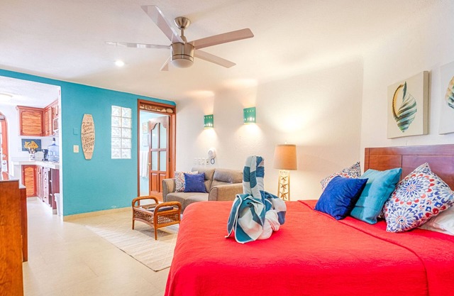 Couples’ Studio with Pool and Prime Half Moon Bay Location