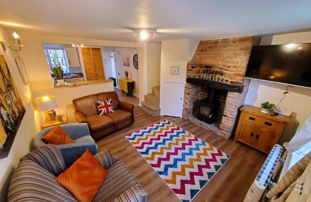 Court Cottage, 2 bed period house