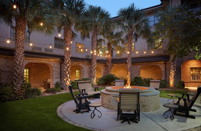 Courtyard by Marriott Charleston Mount Pleasant