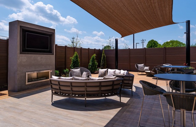 Courtyard by Marriott Charlotte Northlake