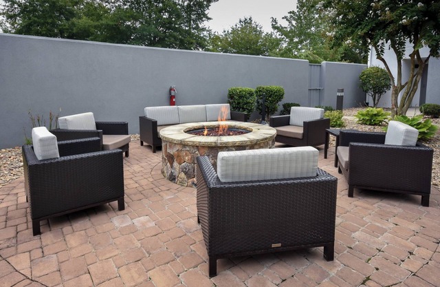 Courtyard by Marriott Charlotte/Matthews