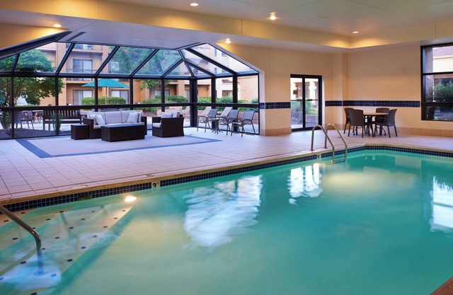 Courtyard by Marriott Columbus Worthington