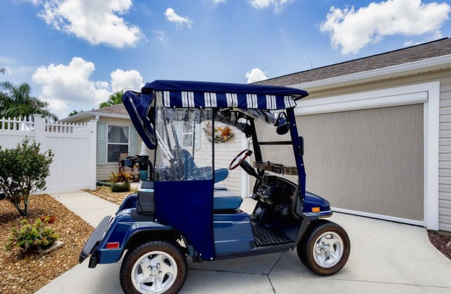 Courtyard Villa in the Heart of The Villages