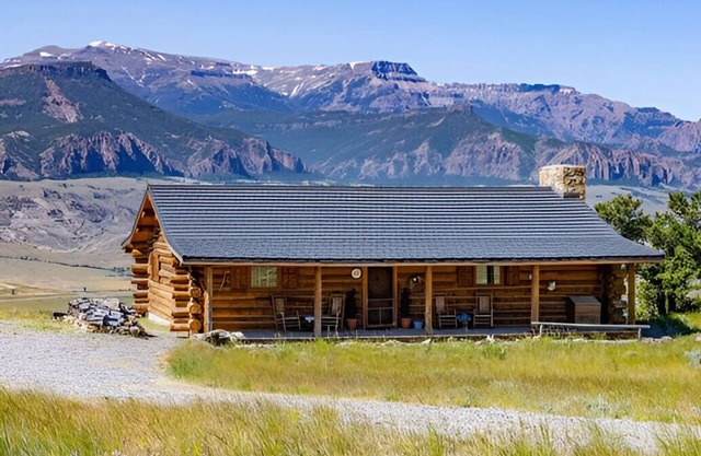 Cowboy Cabin in the Heaven