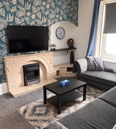 Coxon - 5 Bdrm 6 beds Perfect 4 contractor