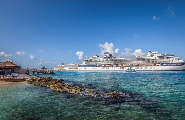 Cozumel Tranquil Studio Pool & Hot Tub for Getaway