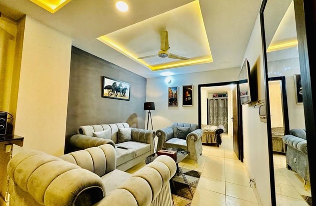 Cozy 1-bedroom apartment in charming Islamabad with WiFi, AC