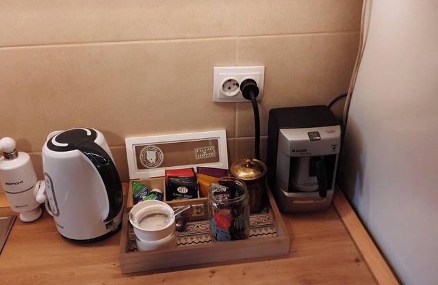 Cozy 1-bedroom apartment with AC and WiFi in city center of Sarajevo