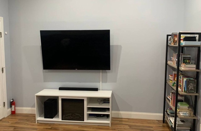 Cozy 1-Bedroom Apartment in Coram – Private & Convenient Stay