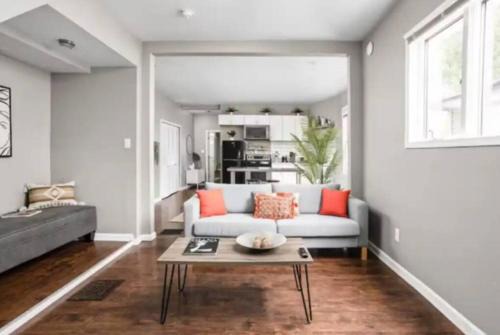 Cozy 1BR Getaway - BBQ - Backyard - Pet - Friendly